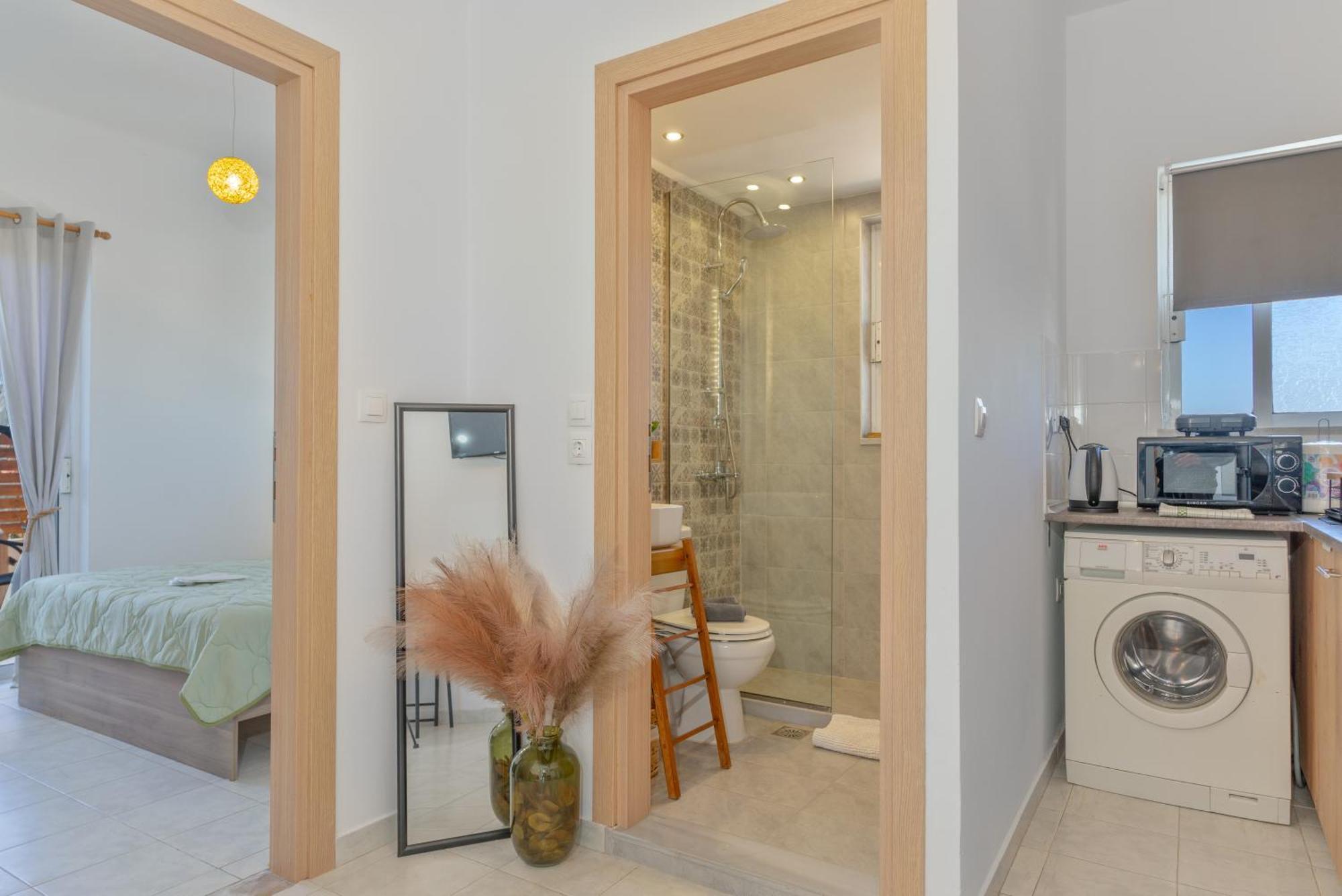 Marvinas Seaside Apartments, Gaia & Hydor Jacuzzi Apartament *